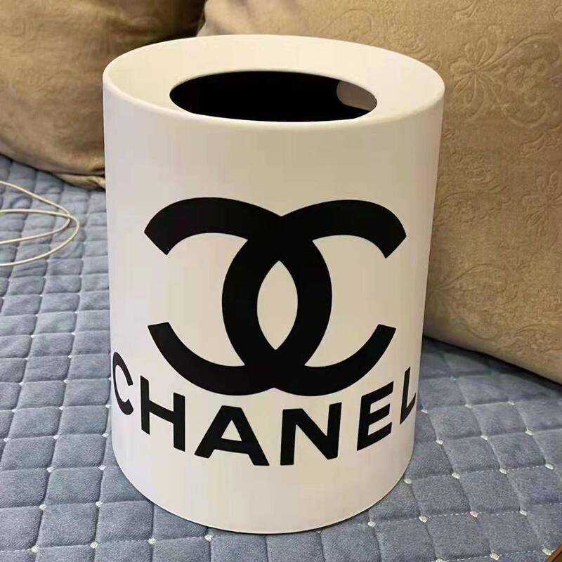 Xinjiang Tibet Trash Can Large Capacity Household Bathroom Scandinavian Accessible Luxury Bedroom Kitchen Living Room Trash Can Xinjiang Tibet Trash Can Large Capacity Household Bathroom Scandinavian Accessible Luxury Bedroom Kitchen Living Room Trash Can