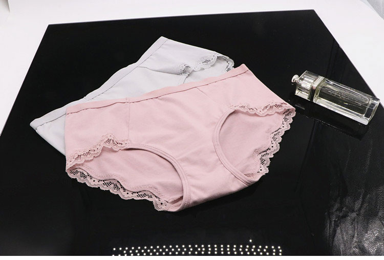Cotton mid-eo đồ lót Châu Âu và Hoa Kỳ mới ren vải cotton nữ đồ lót thoải mái thoáng khí quần short eo cao shop đồ lót cao cấp