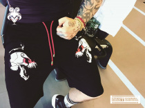 Best Sonny Monkey King Kenichi Design Original Muscle Skull Embroidery Fitness Sports Five-point Cotton Casual Shorts