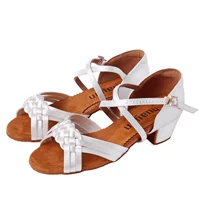 [Бело-шестерья отредактировано]+(импортная ткань)+(подошва кожи)+(не шлифовальные ноги)