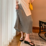 Приталенная клетчатая летняя длинная юбка в складку, делается под заказ, средней длины, большой размер, с акцентом на бедрах