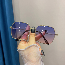 Sunglasses female summer 2021 New Tide red red retro glasses sun glasses men driving street shooting anti ultraviolet small face