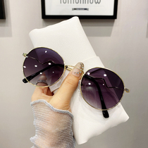 Net red sunglasses female ins street shot tide tide seaside sun glasses mens UV-proof senior gm summer face small face