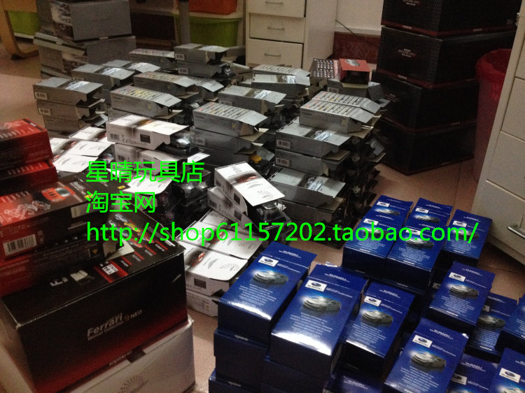 Модель машины None Kyosho 1/64 AMG CLK DTM