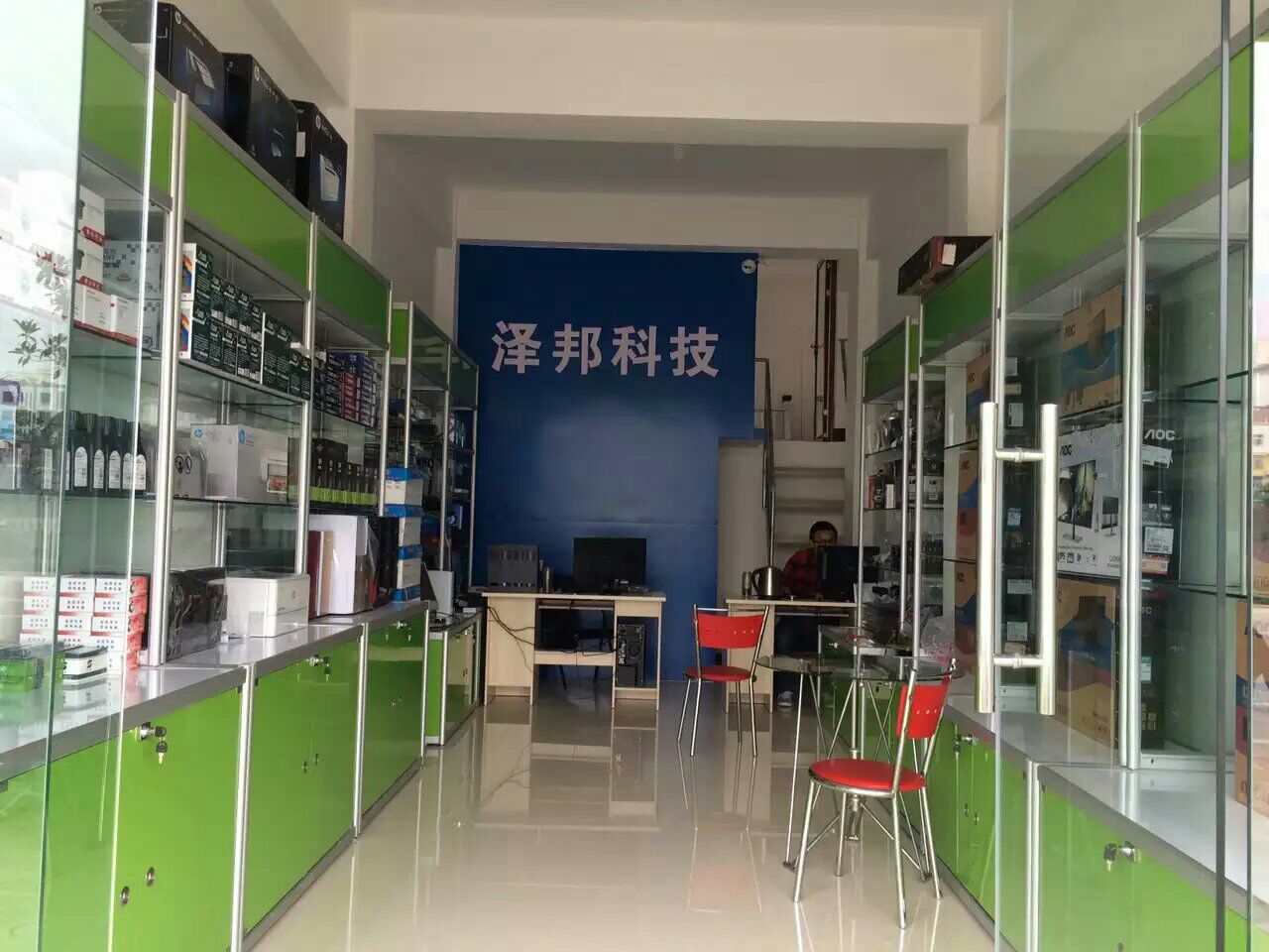 Kệ trưng bày tủ kệ hợp kim titan kệ máy tính phụ kiện máy tính tủ trưng bày mỹ phẩm tủ trưng bày kính