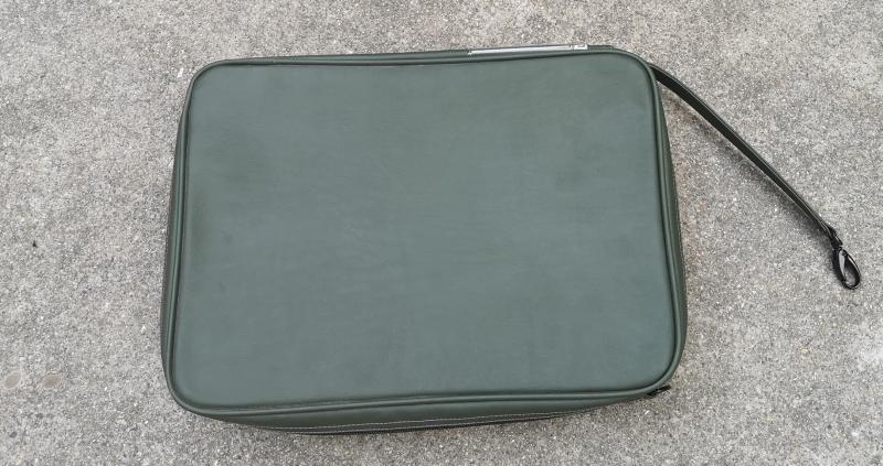 Green artificial leather capsule small file package receipt package