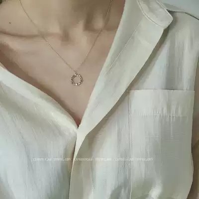 Sugar fondhouse S925 sterling silver fashionable round piece choker ins Wind hollow beating round retro pendant necklace