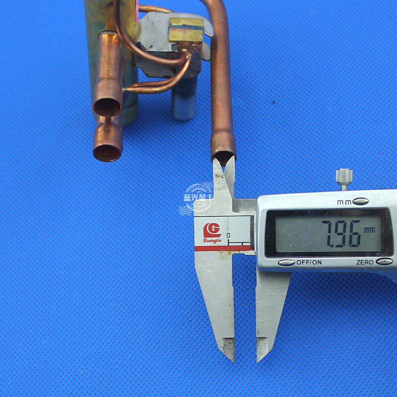 4-WAY REVERSING VALVE PART NUMBER DSF-4-1230M 1