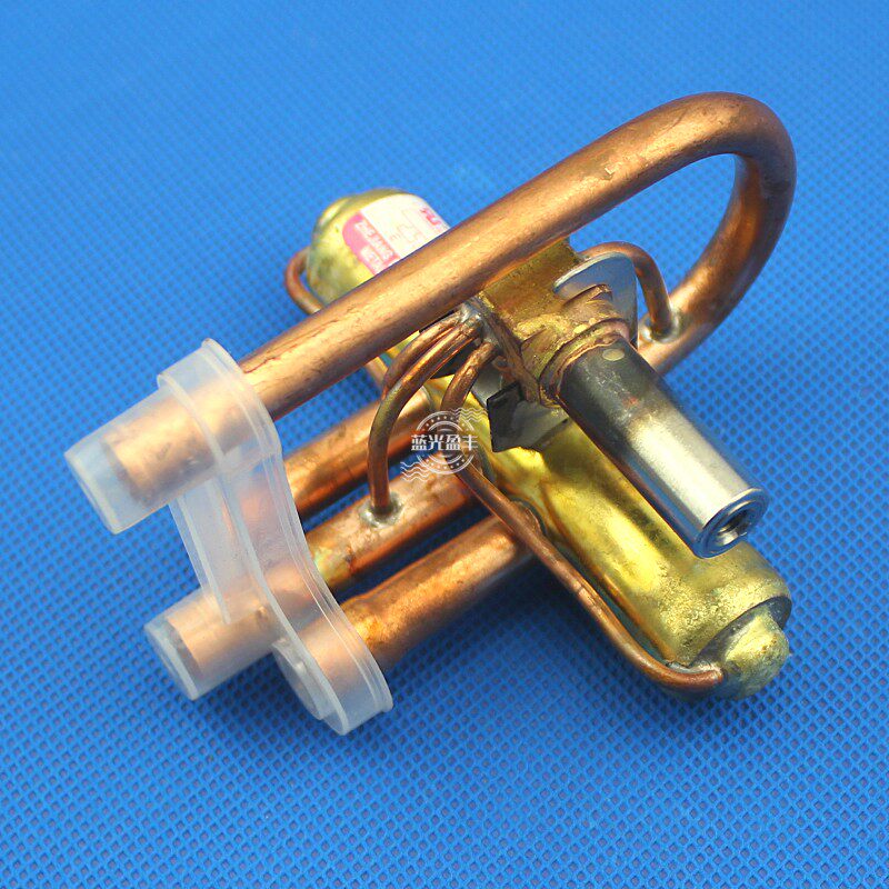 4-WAY REVERSING VALVE PART NUMBER DSF-4-1230M 5