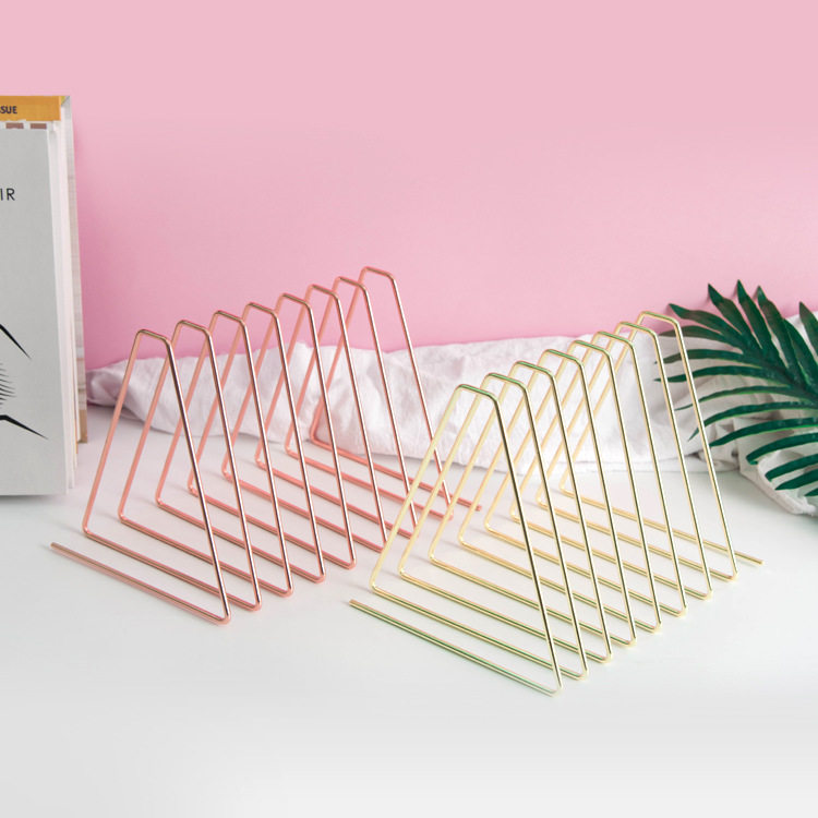 Retractable iron elastic bookshelf creative ins office electroplated metal desktop book holder reliable as a bookshelf