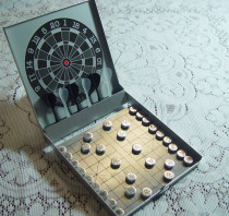 Office hanging two-in-one aluminum alloy magnetic Chinese chess magnetic darts portable