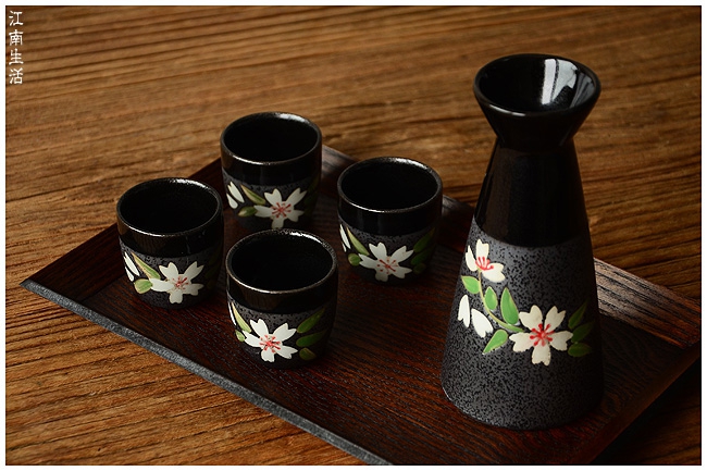 Rượu sake chai rượu vang 4 ly rượu vang phong cách Nhật Bản và rượu gió Bộ 5 món quà tặng hoa anh đào tặng quà sinh nhật - Rượu vang ly uống vang đỏ