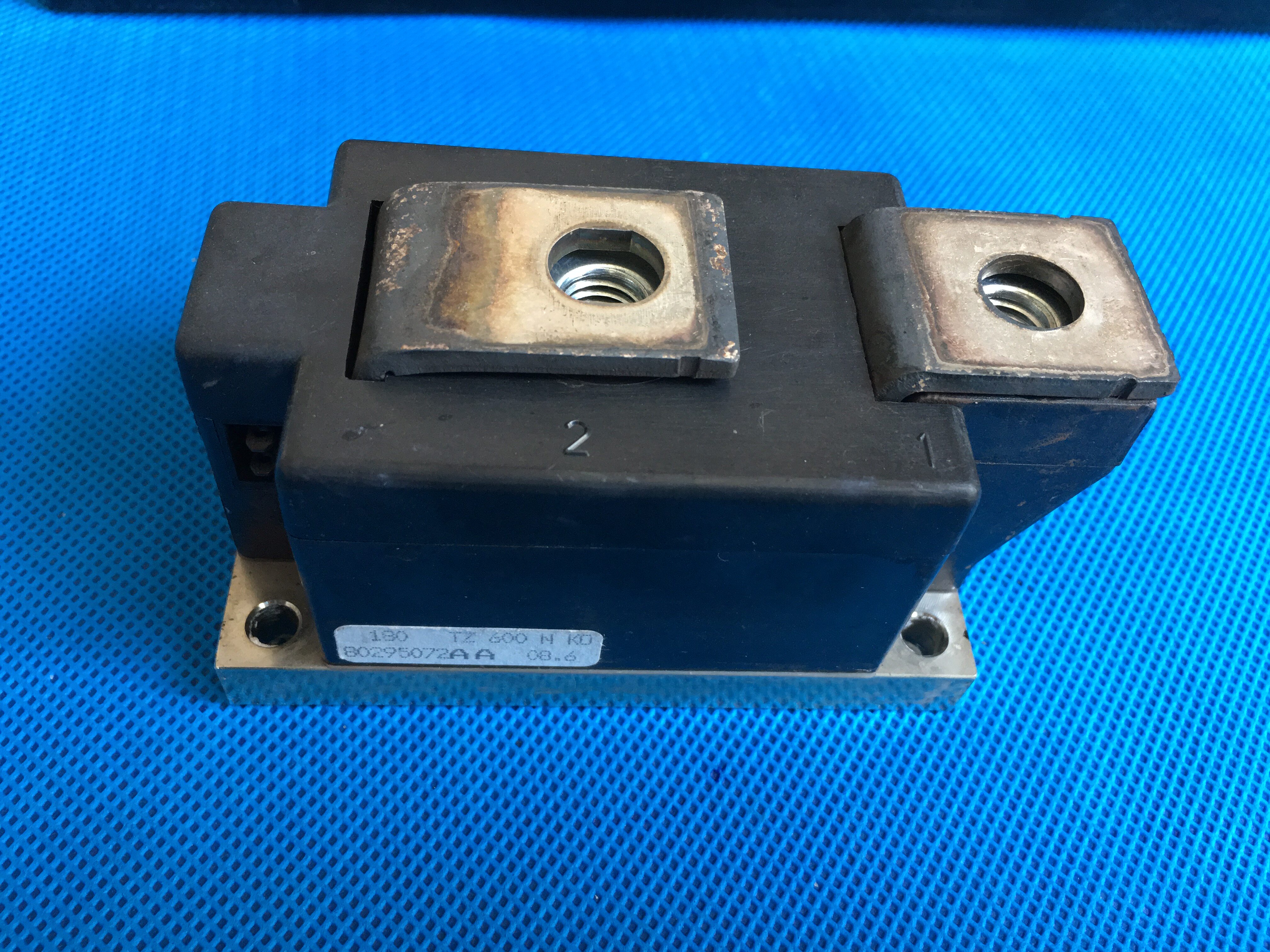 Schneider inverters TZ600N16KOF and TZ425N16KOF and rectifier thyristor TZ500N14KOF