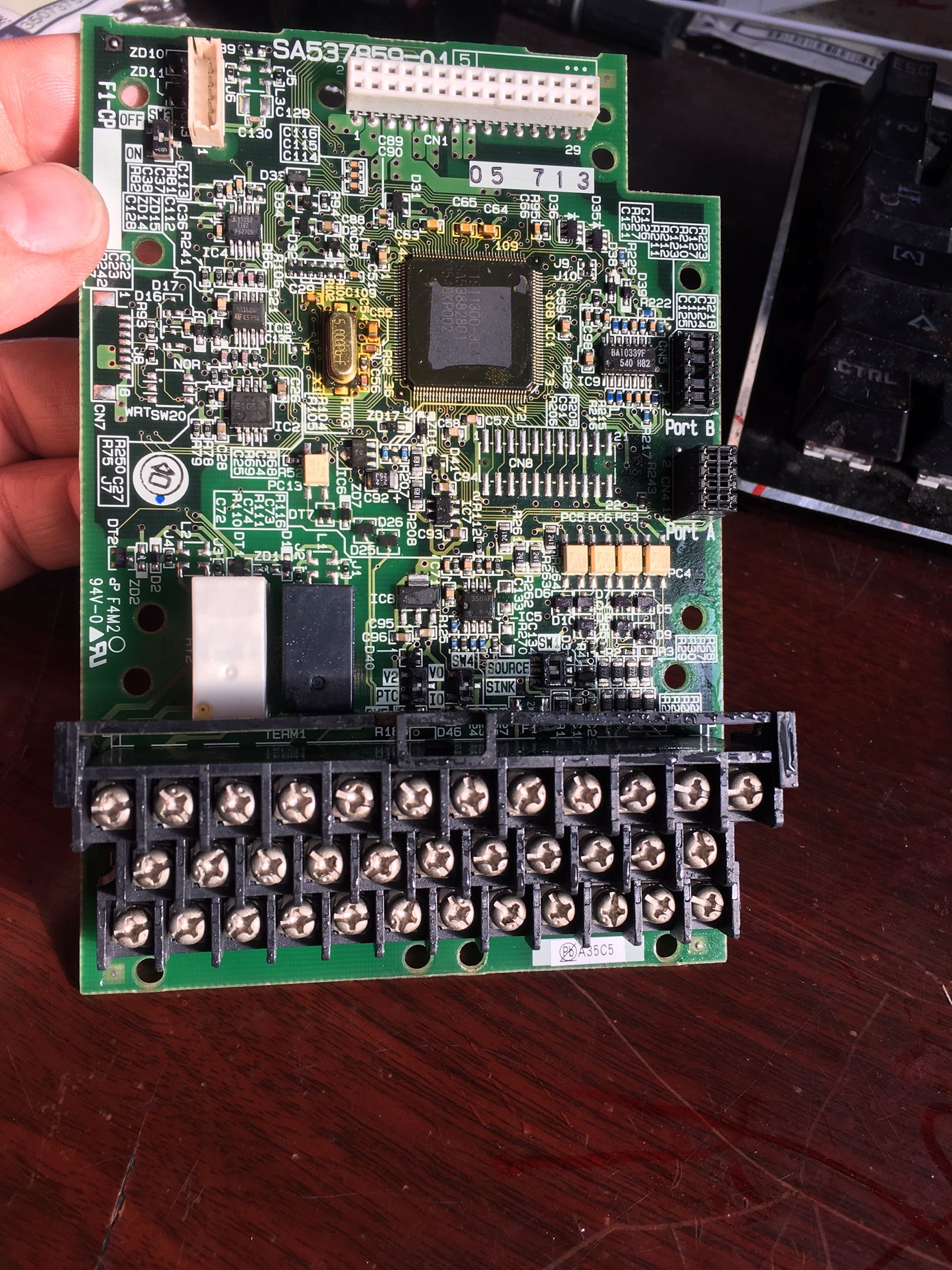 F1S-VP-ECO Control Panel 110-75-90-132-200-55KW Terminal CPU Main Board