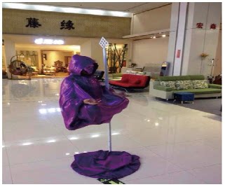 Shenzhen Human Body Static Suspension Floating Performance Art Beauty Tumbler Performed around Shenzhen, Guangdong