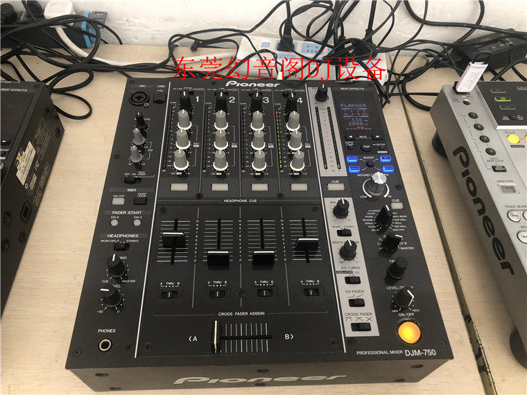 Pioneer PIONEER DJM750 remix table built-in sound card four-channel bag room KTV Disc Warranty