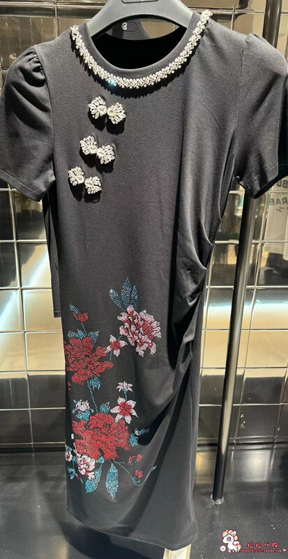 Authentic Tch2024 New Chinese-Style Heavy-Duty Rhinestone Fashion Dress T72B30E9090