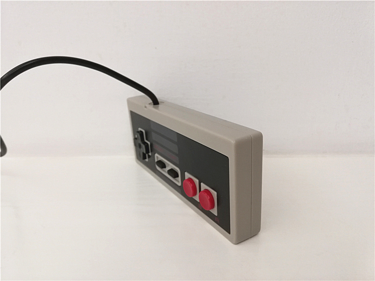 Máy tính xách tay PC màu đỏ và trắng cổ điển Máy chơi trò chơi điện tử Nintendo Nintendo hoài cổ chiến đấu với bộ điều khiển máy tính USB - Người điều khiển trò chơi tay cầm pxn 9613