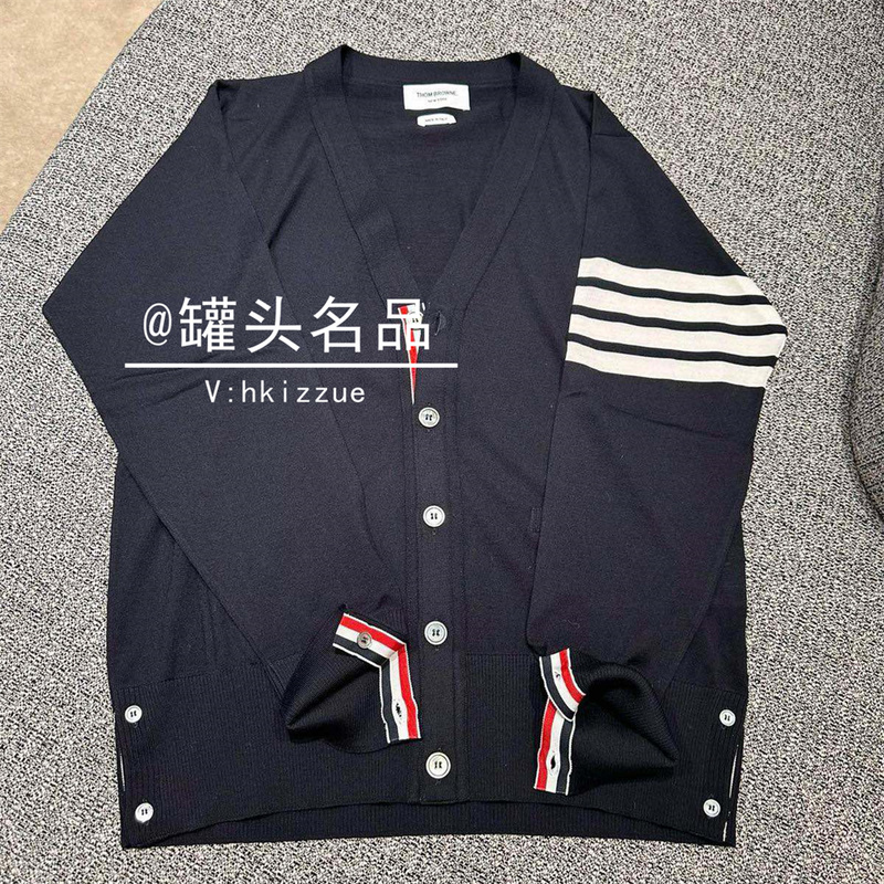 Thom Browne/Tom Brown Men's Cardigan Sweater Mkc002Ay1014 Thom Browne/Tom Brown Men's Cardigan Sweater Mkc002Ay1014