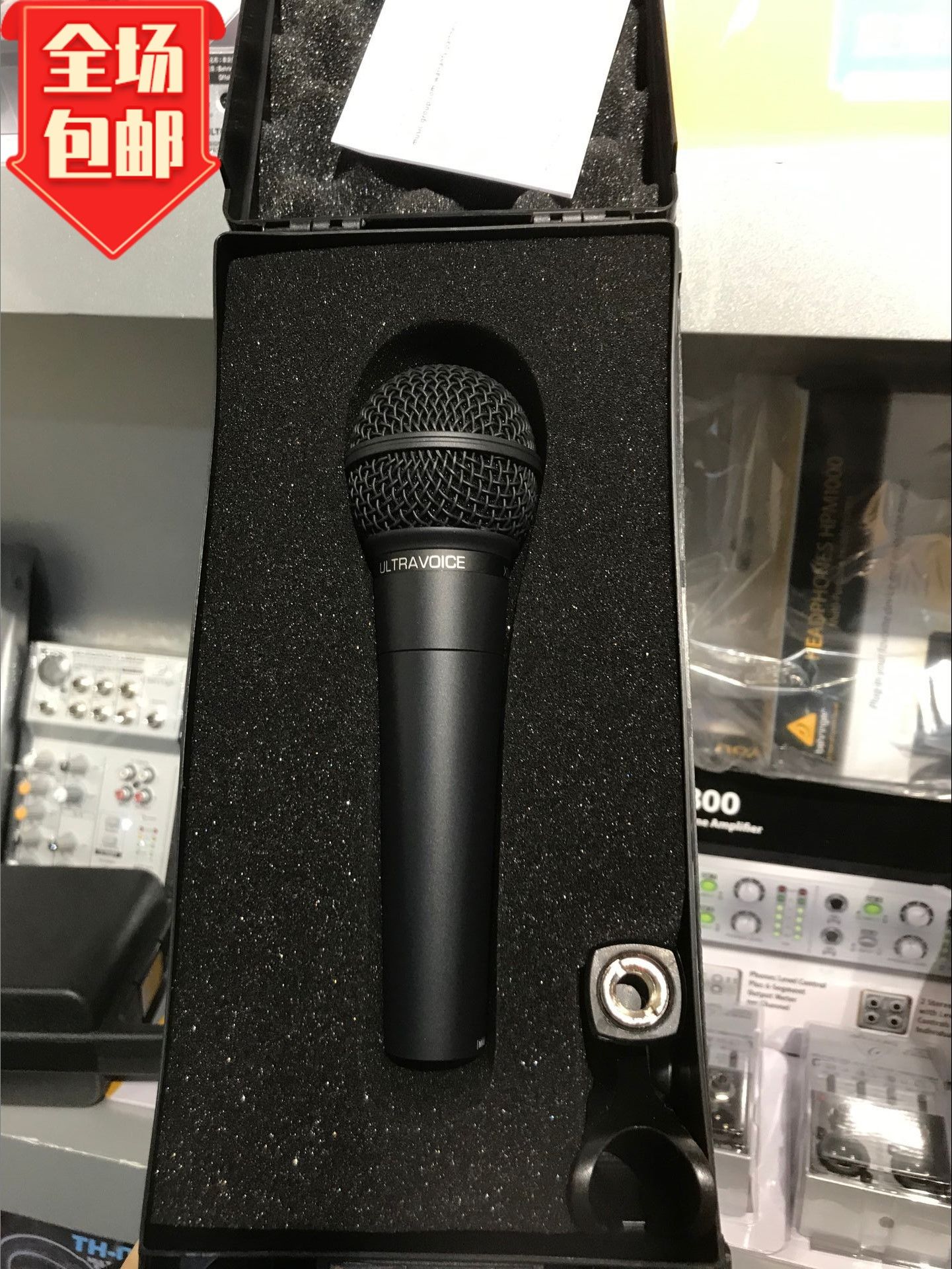 Spot BEHRINGER BEHRINGER XM8500 moving coil vocal professional microphone XM8500