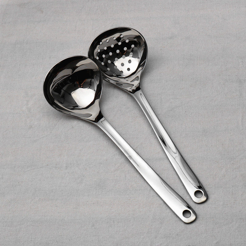 Yan value control 304 stainless steel colander soup spoon 2 sets of hot pot spoon hook large head round spoon Sheng soup spoon soup shell