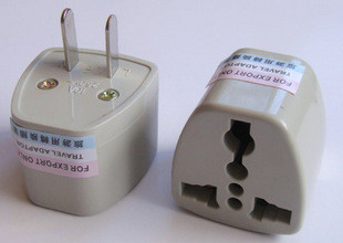 British Hong Kong version power converter Mobile phone plug adapter Hong Kong three-pin to mainland two-pin to plug