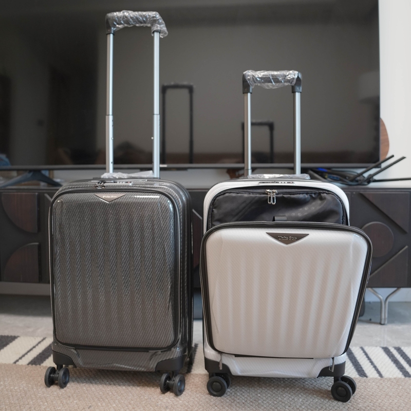 Ultra-Light Carbon Fiber Suitcase with Laptop Compartment, Spinner Wheels, Travel Case, Combination Lock, Carry-On Luggage, Japanese-Style Shell Case Ultra-Light Carbon Fiber Suitcase with Laptop Compartment, Spinner Wheels, Travel Case, Combination Lock, Carry-On Luggage, Japanese-Style Shell Case