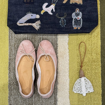 Italian handmade light mouth bow ballet shoes flat shoes nude pink suede round-toe genuine leather women's singles shoes Italian handmade light mouth bow ballet shoes flat shoes nude pink suede round-toe genuine leather women's singles shoes