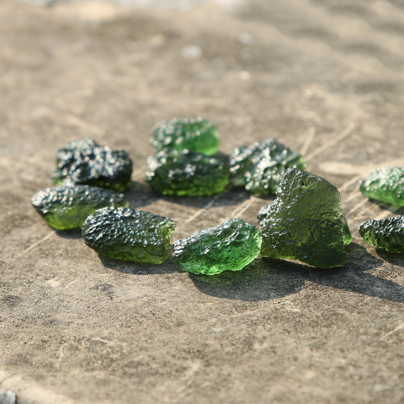 **Discover the Ultimate Green Elixir: Crafting the Perfect Boozy Emerald Delight**