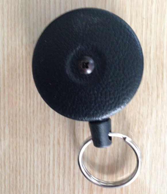 American Keybak Automatic Retractable Keychain, Medium-Sized Retractable Key Ring, Keychain with Kevlar Cord, Anti-Lost and Anti-Theft