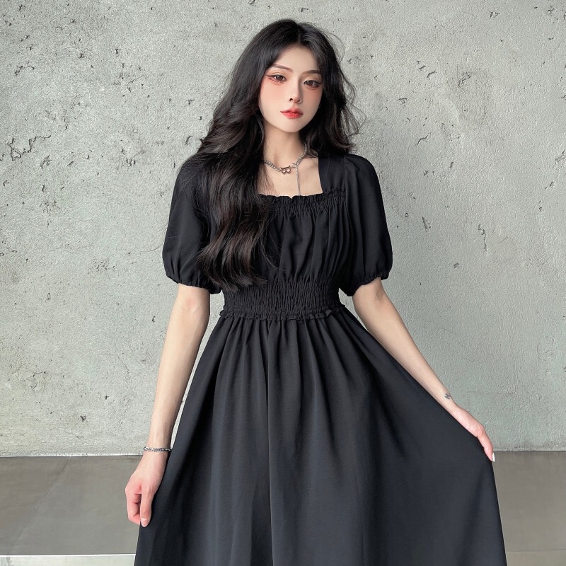 Plus Size Hepburn Style Black Dress for Women, Summer New Style, Square Neck, Puff Sleeves, Waist-Cinching, Slimming, Elegant Mid-Length Dress