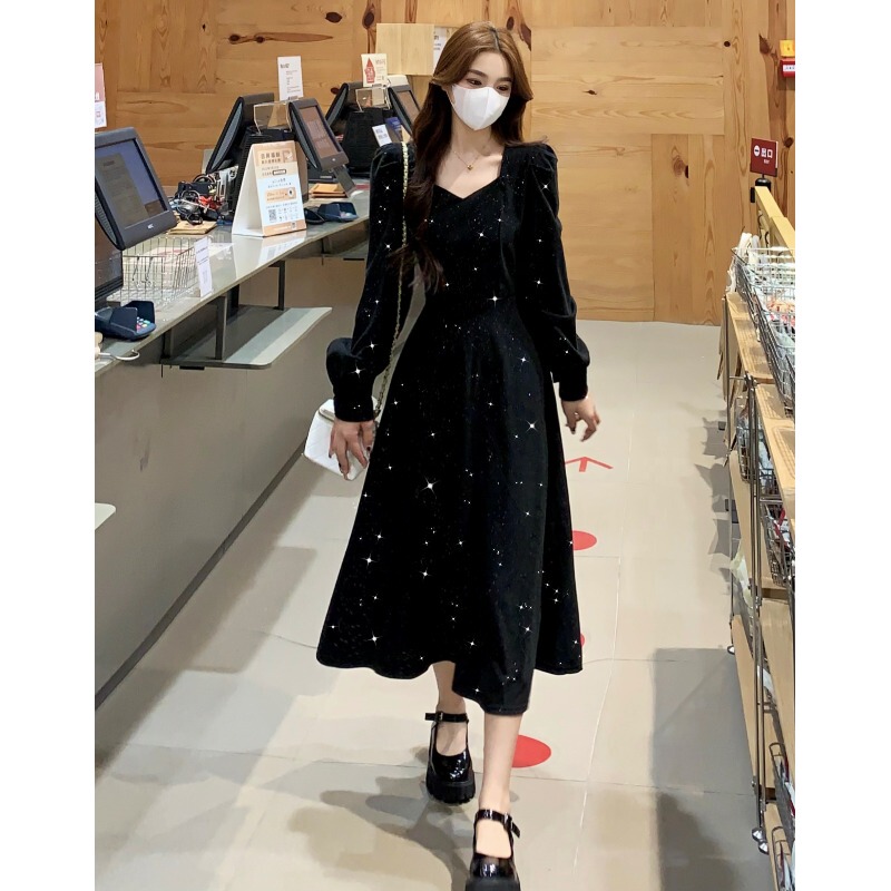 Plus-Size Square-Neck Black Corduroy Dress for Women, Autumn and Winter, High-End, Elegant, Shiny, Gold-Stamped Evening Gown, Long Dress