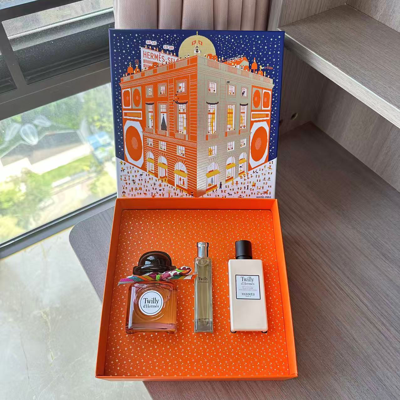 Hermes/爱马仕Twilly丝巾香水套装香水50ml+7.5ml+身体乳40ml评价- 淘宝网