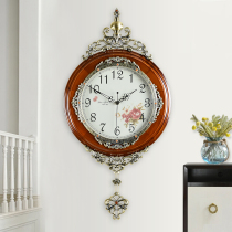 Solid wood European wall clock Living room clock Retro art wall clock Household fashion silent creative clock Exquisite pendulum clock