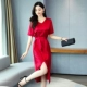 Mùa hè năm 2021 satin axetat ngắn tay dài giữa cổ chữ V cao eo sọc mảnh mai mảnh mai váy thơm nhỏ - Váy eo cao
