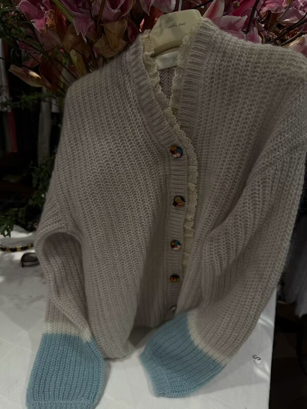 In Stock Banana Sisters Banana Nine-Banana Blue Sleeve Patchwork Knitted Sweater Handmade Sweater In Stock Banana Sisters Banana Nine-Banana Blue Sleeve Patchwork Knitted Sweater Handmade Sweater