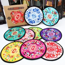 Chinese style fabric hand embroidery embroidery coaster Mouse pad features abroad small gifts to send foreigners custom LOGO