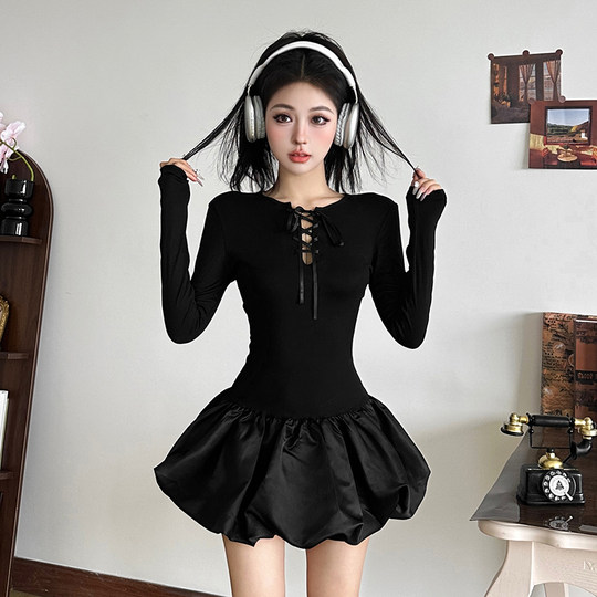 Sweet and cool girly lace-up hollow long-sleeved dress for women