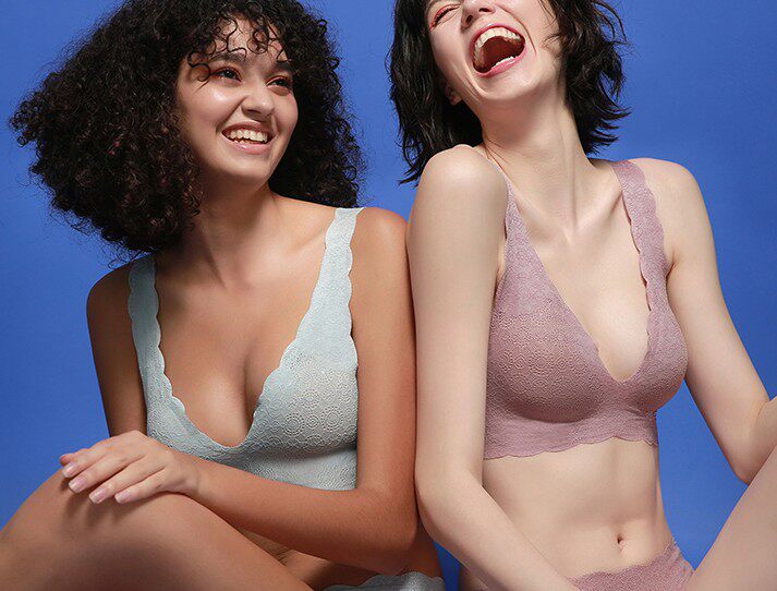 Japanese brand underwear V - collar lace without trace steel - free bra lace underwear and clothes are not refunded