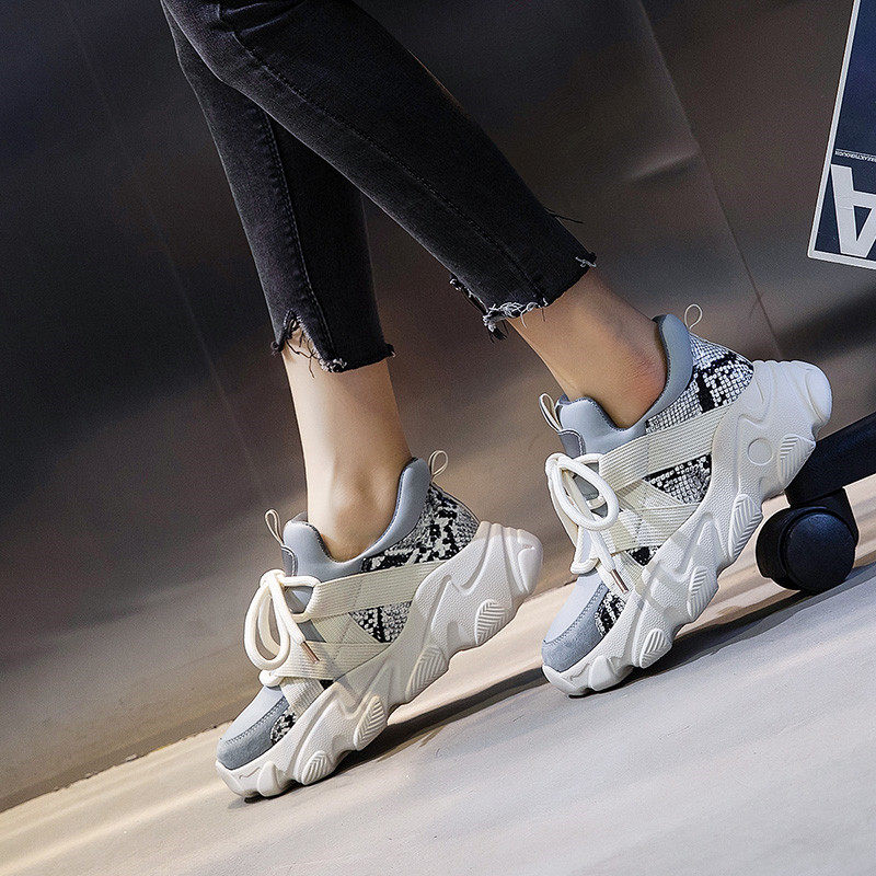 Thick Bottom Sneakers Lady 2020 New Spring 100 Lap Single Shoes Ins Sports Old Daddy Shoe Tide Casual Shoes X0308