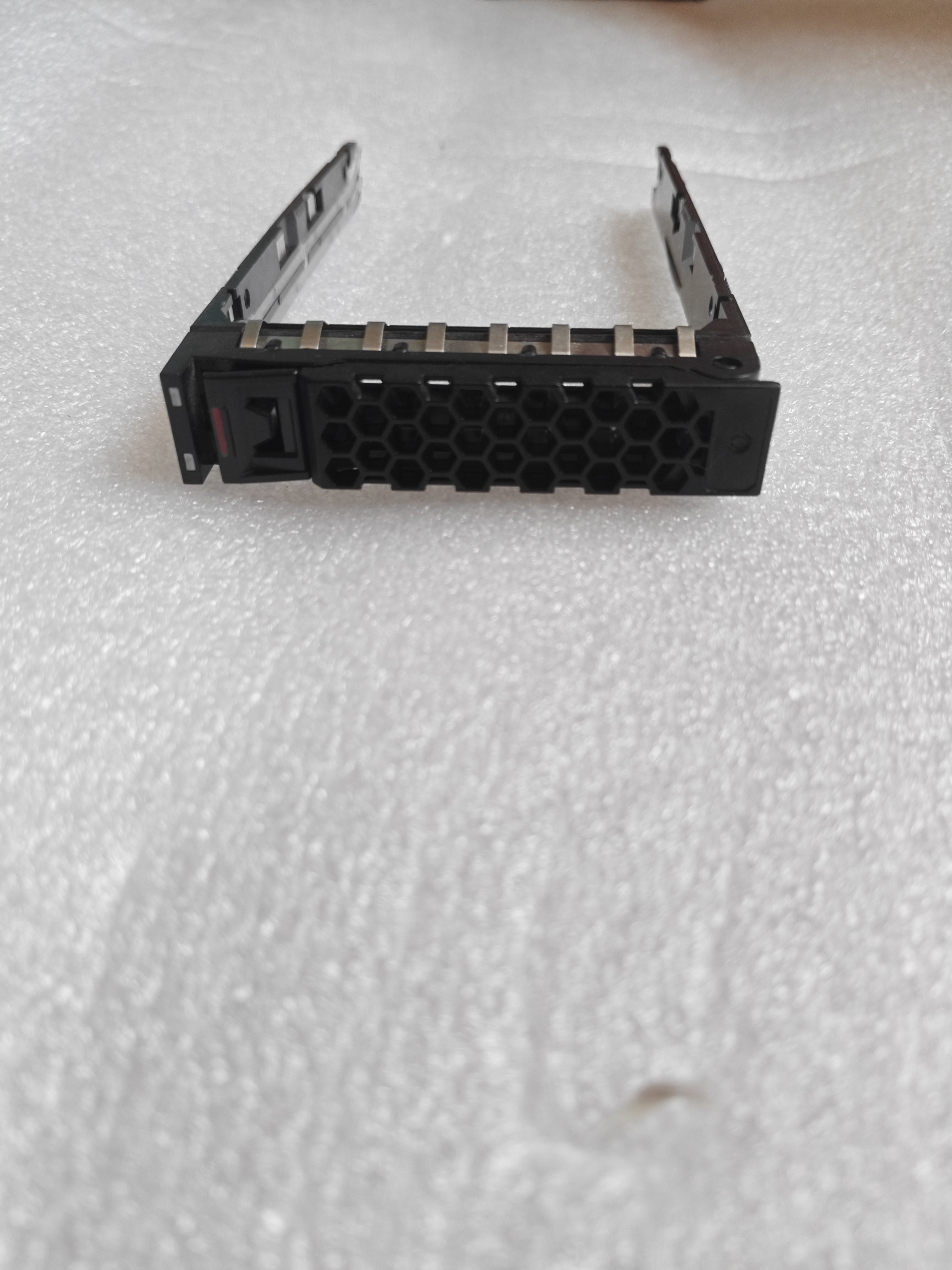 中兴R5300 G4 G4X 2.5 3.5寸硬盘托架：DIY玩家的终极配件，轻松扩容你的电脑！-硬盘抽取盒-淘宝好物网