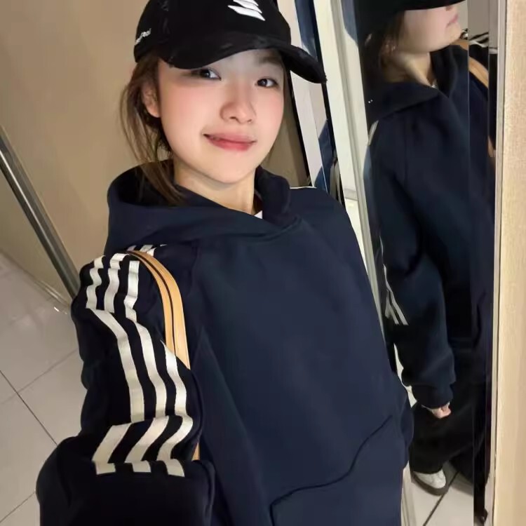 Slnd American Retro Navy Blue Half-Striped Hooded Sweatshirt for Men and Women, Autumn and Winter Couple's College Style Hoodie