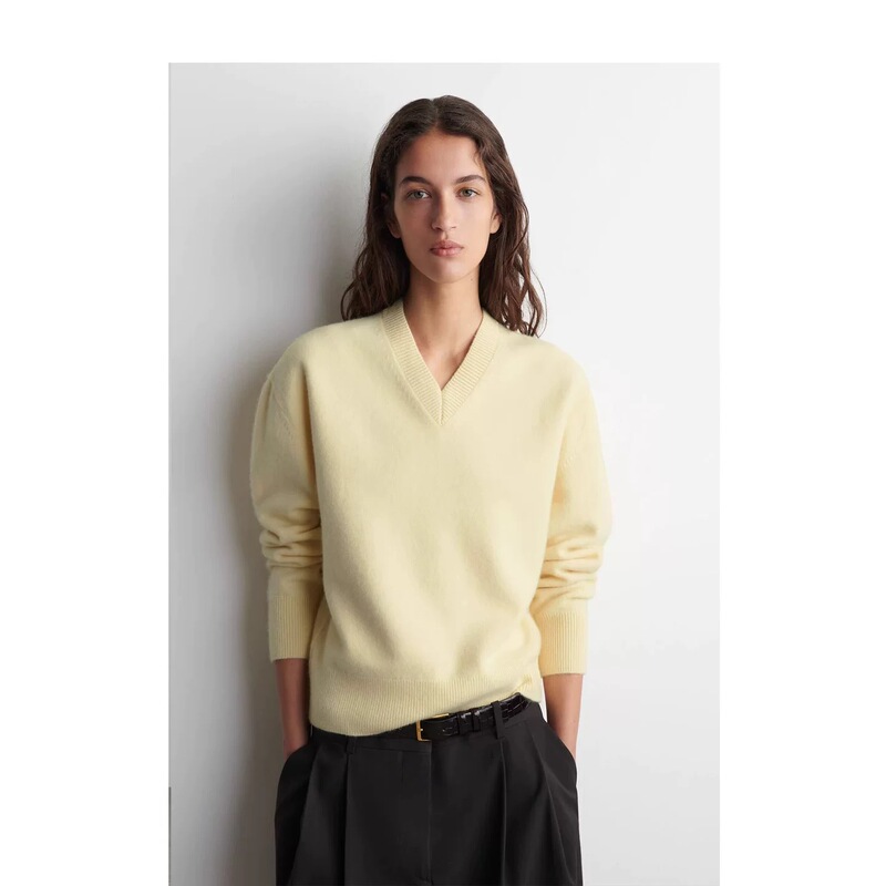 Women's Standard Fit V-Neck Sweater Cream Yellow 2025 Winter New Product 1318632001