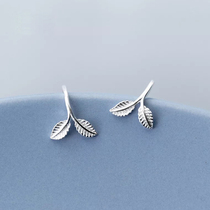 Sterling silver S925 ear hook female Korean fashion literary leaf stud U-shaped earrings simple sweet leaf ear jewelry