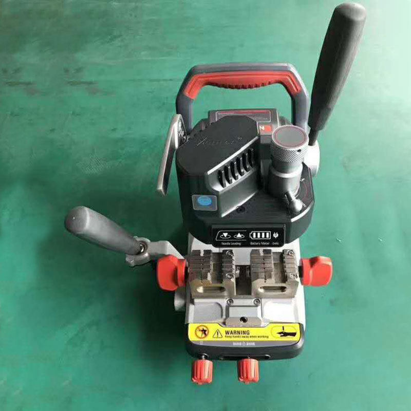 Car key machine is suitable for Fuchs manual machine blade CNC machine flat milling machine end milling machine fixture