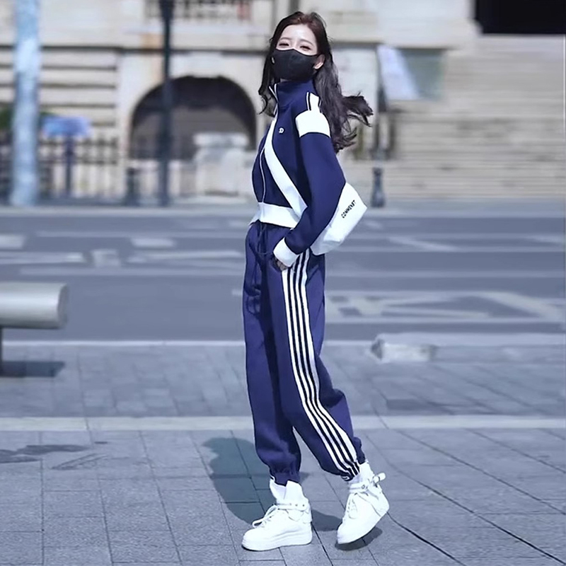 European Casual Sportswear Set for Women, Spring and Autumn 2026 New Trendy Street Fashion, Stylish and Age-Reducing Two-Piece Set