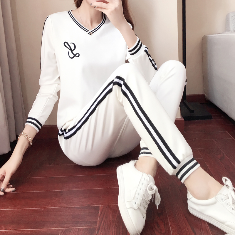Fashion casual sportswear suit women's spring autumn winter 2022 new two-piece Korean version loose plus velvet age reduction