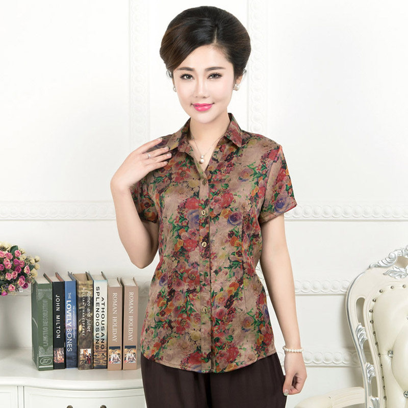 Middle-aged and elderly women's clothing silk fragrant cloud yarn short-sleeved shirt summer mulberry silk shirt elderly cardigan mother's clothing