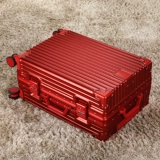 Чемодан для невесты, красная коробка