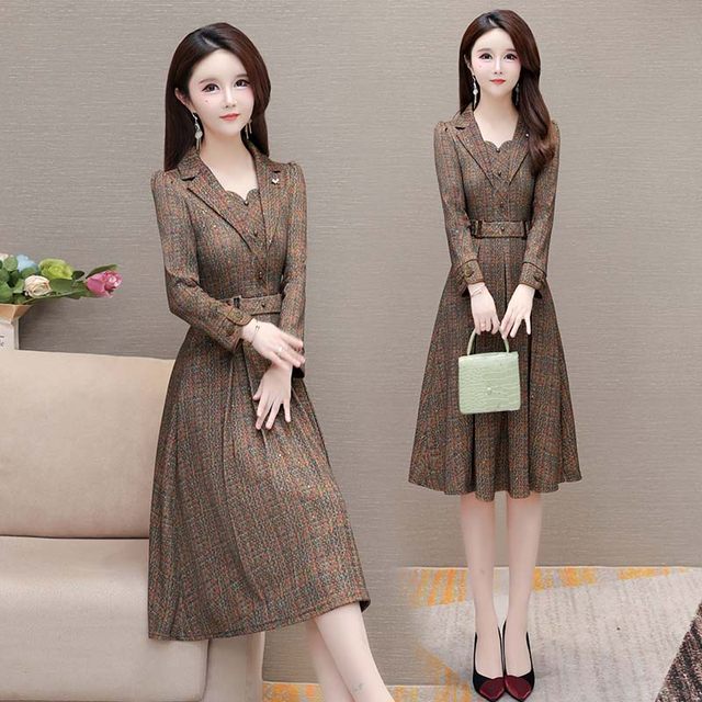 Elegant and fashionable suit collar dress mid-length dress for women 2024 spring new fashion slim A-line skirt trend